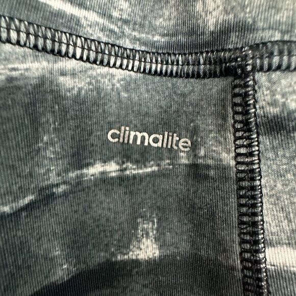 euc Adidas Grey/White/Black striped leggings, Size M - Picture 4 of 7